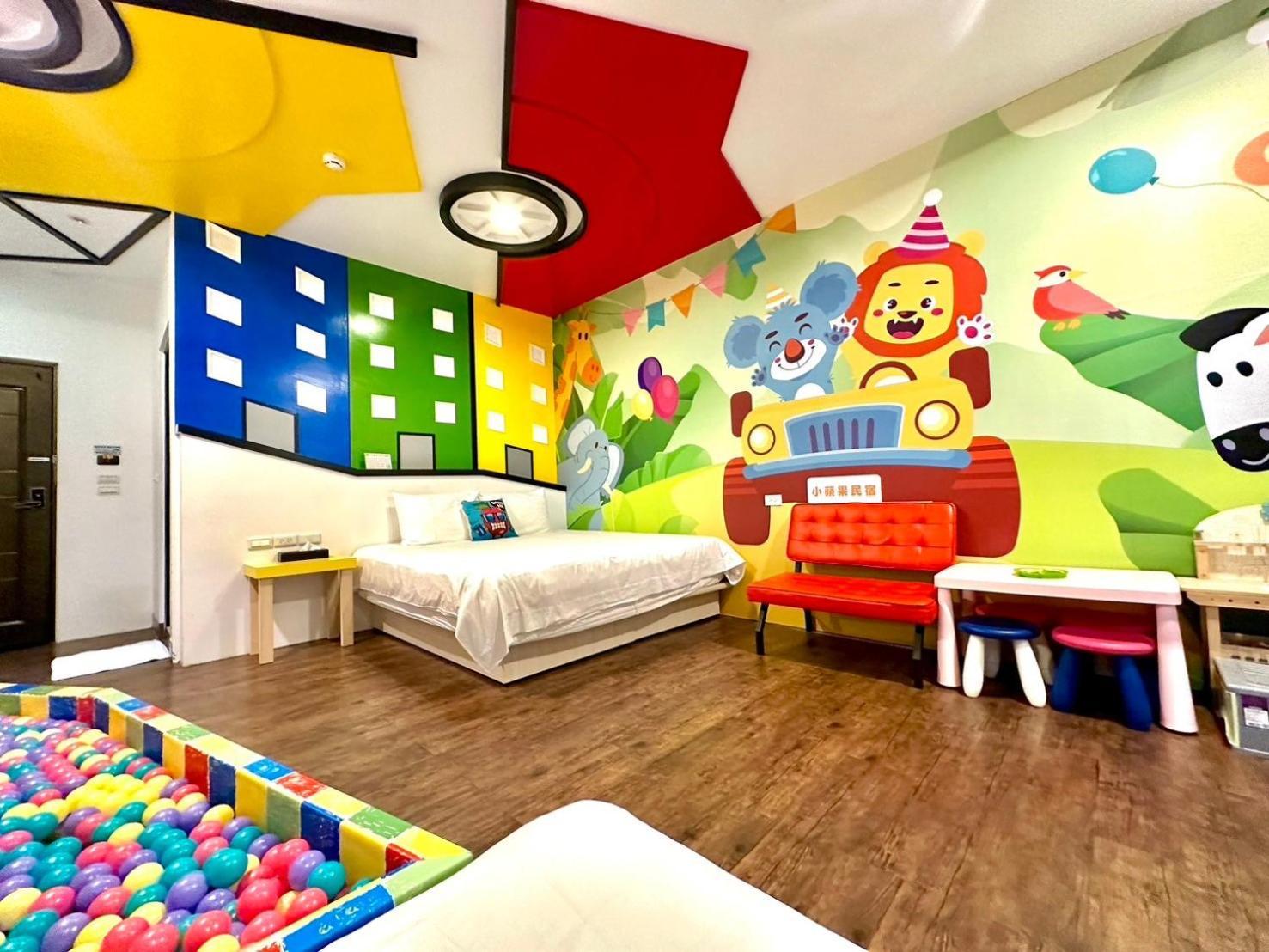 Little Apple B&B Wujie Bagian luar foto